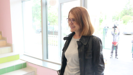 Столичният кмет Йорданка Фандъкова провери строителството на новата детска градина в Нови Искър.