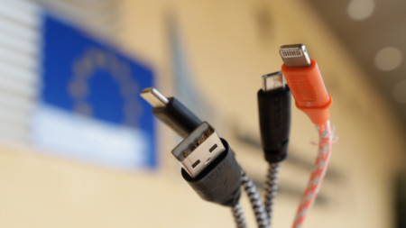Европейският парламент се обяви за въвеждане на общо зарядно устройство