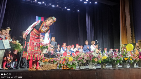 Детски фолклорен ансамбъл 