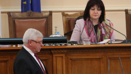 министърът на здравеопазването Кирил Ананиев и председателят на НС Цвета Караянчева