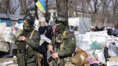 Украински военен патрул в Днипро