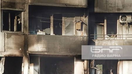 Блок 302 във Владиславово след взрива