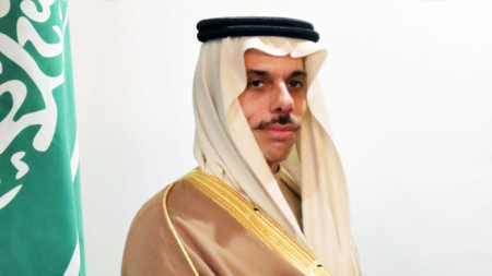 El el príncipe Faisal bin Farhan Al Saud, ministra de Asuntos Exteriores de Arabia Saudita