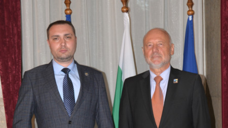 Началникът на ГУР на Украйна ген.-майор Кирило Буданов (вляво) и министърът на отбраната Тодор Тагарев.