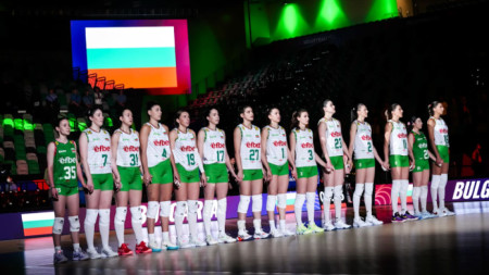 Националките отстъпиха с 1:3 гейма.