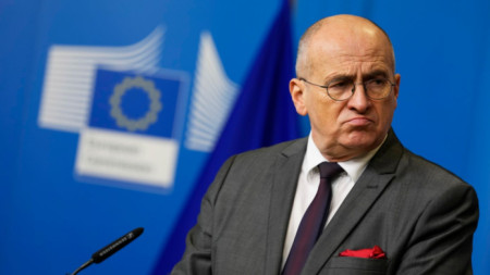 Полският външен министър Збигнев Рау предупреди в четвъртък че днес