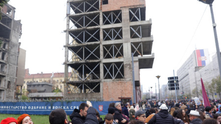 Протестът в Белград пред мястото на бъдещия хотел