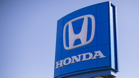 Японският автомобилен производител Honda Motor Co заяви че ще удължи