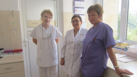 Част от екипа на инфекциозното отделение в смолянската болница