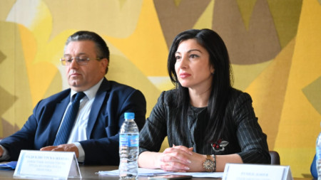 Зам.-министърът на труда и социалната политика Надя Клисурска-Жекова в Ловеч