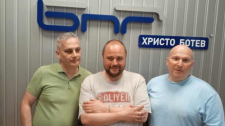 Радослав Парушев, Светлозар Желев и Анди Велков (от ляво надясно)