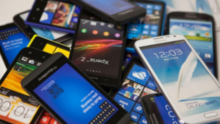 Глобалният пазар на смартфони наскоро показа положителен ръст въпреки недостига