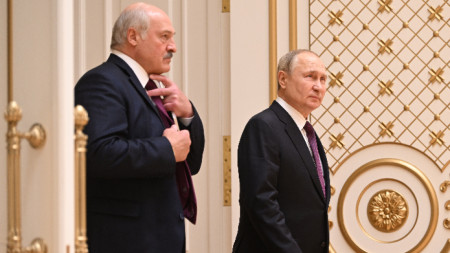 Президентите Лукашенко и Путин (вдясно) в Минск - 19 декември 2022 г.