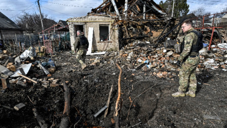 Разрушения след руска атака с дронове в Запорожка област на Украйна, 28 март 2024 г.