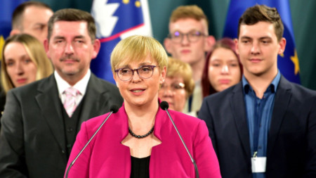 Наташа Пирц Мусар печели изборите за президент в Словения