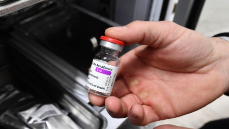 Британският фармацевтичен гигант Астра Зенека обяви че ваксината му за