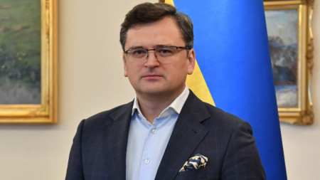 Външният министър на Украйна Дмитро Кулеба отново ще посети Народното