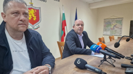 Началникът на полицията в Хасково Иван Расоков (вляво) и окръжният прокурор Иван Стоянов