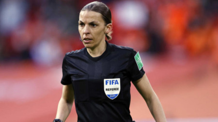 Французойката Стефани Фрапар ще е съдия на мача Германия - Коста Рика в Катар