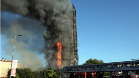 20 души получиха натравяне след пожар в модерна жилищна сграда