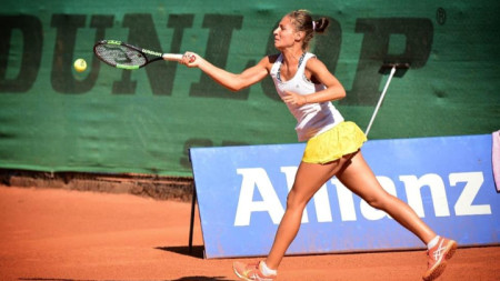 Габриела Михайлова спаси мачбол и спечели мача си.