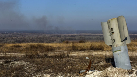Дим от обстрел в Донецка област на Украйна, 27 януари 2023 г.
