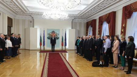 Президентът Радев удостоява с държавни отличия шестима българи за принос в различни сфери на обществения живот, науката, спорта - 24 октомври 2023 г..