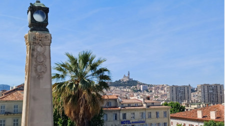 Марсилия е столица на провинция Прованс-Алпи-Лазурен бряг