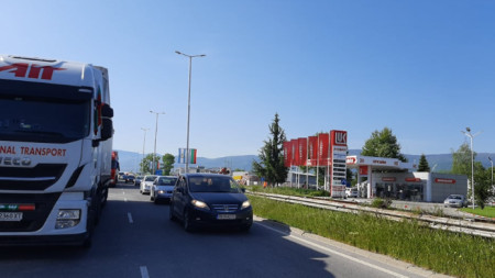 Полицията спря протестиращи превозвачи от Пловдив на магистрала Тракия в