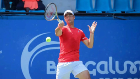 Димитър Кузманов се класира за четвъртфиналите на турнира по тенис