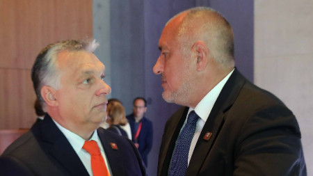 Орбан (вляво) и Борисов на неформалната среща на лидерите на ЕС в Залцбург. Държавните и правителствените ръководители на страните от ЕС обсъждат постигнатото по отношение на намаляването на броя на нелегалните мигранти и сътрудничеството с трети държави.