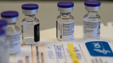 Регулаторните органи в САЩ не препоръчват смесването на различни ваксини
