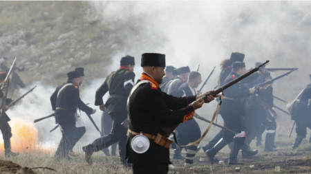 Възстановката, която пресъздаде битката при Сливница по време на Сръбско-българската война през 1885 г. на Учебния полигон 
