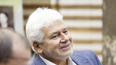 проф. Пламен Киров