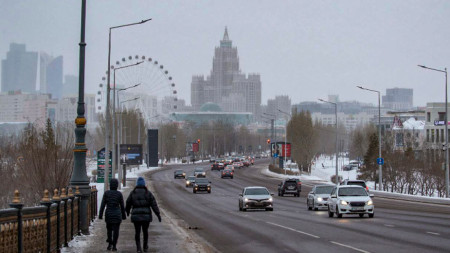 Заради взетите извънредни включително военни мерки обстановката в Казахстан започна
