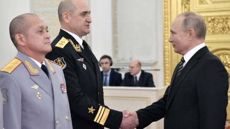 Руският президент Владимир Путин се срещна с новозначени висши военни и прокурори
