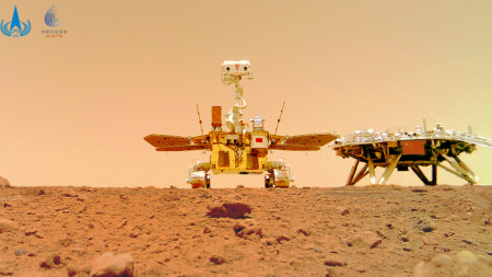 Китай възнамерява да изпрати първа пилотирана мисия до Марс през