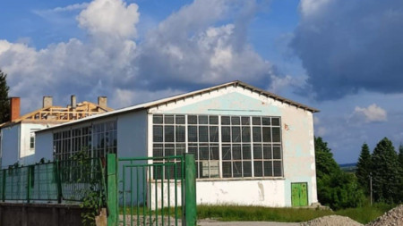 Училището в Раковица
