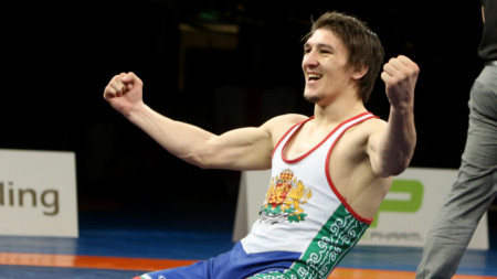 Даниел Александров спечели титла.