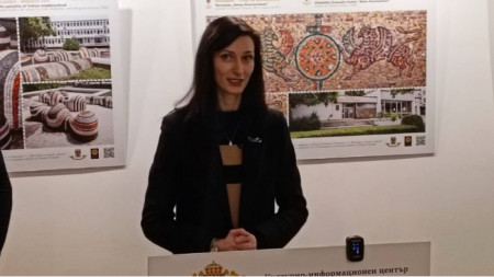 Mariya Gabriel  at the opening of the exhibition 