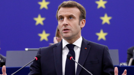 Френският президент Еманюел Макрон отказа днес да повтори обвиненията на