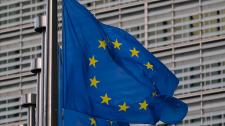 Европейската комисия строго осъжда всякаква форма на дискриминация и насилие