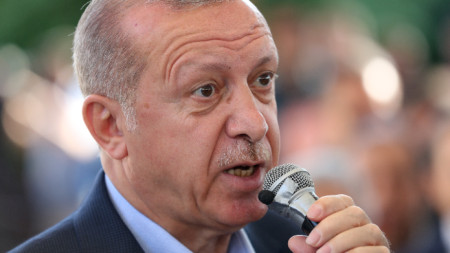 „Няма и няма да има място за дискриминация в нашите умове“, изтъкна Ердоган.