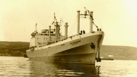 Днес се навършват 58 години от плаването на моторния кораб