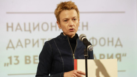 Авторката на „Свети вълк“ Елена Алексиева спечели наградата български роман на годината на Националния дарителски фонд „13 века България“.