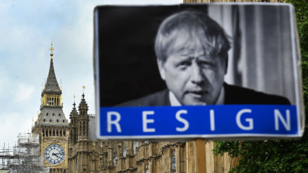 Билборд призовава за оставката на Борис Джонсън