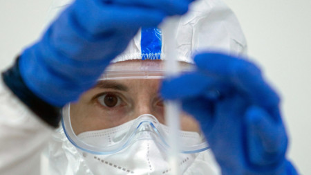 Подготвя се нов болничен сектор за пациенти с коронавирус в