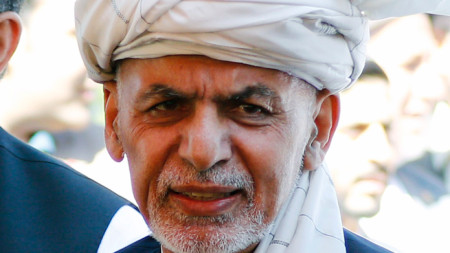 Афганистански медии цитирани от Ройтерс пишат че президентът Ашраф Гани