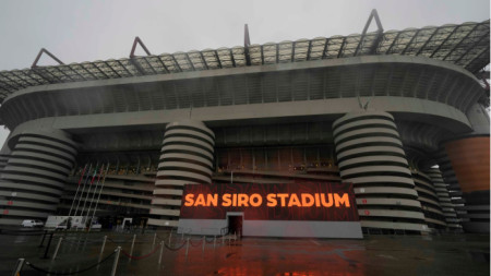 Старият стадион ще бъде разрушен.