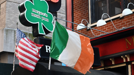 Ирландските пъбове в Ню Йорк са готови за празника, 16 март 2022 г.